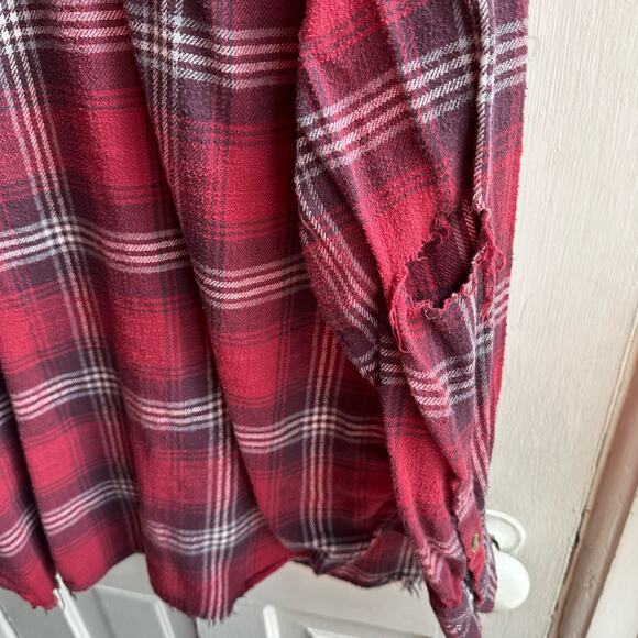 American Eagle AE Oversized Fit Destroyed Flannel Shirt - Picture 9 of 9